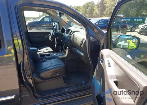 2011 Nissan Pathfinder Silver из США, поврежденный, VIN 5N1AR1NN1BC630661